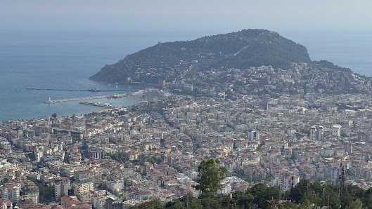 Alanya Belediyesi Devlet Bahçeli Yaşam Alanı Parkı Yerel İşletme fotoğrafı 3